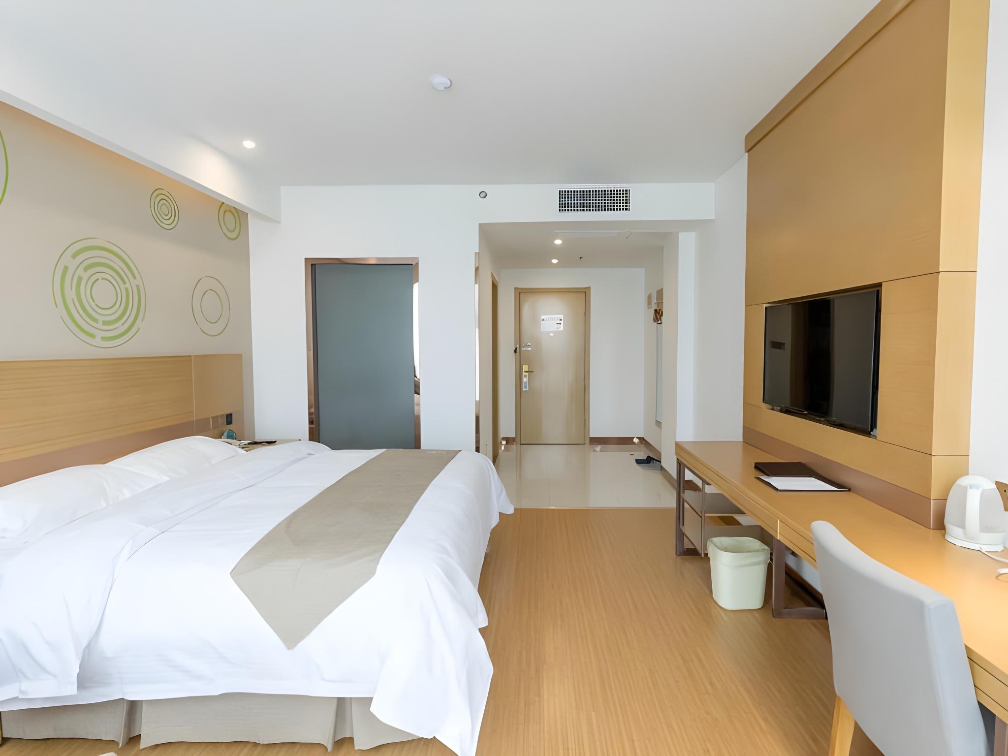 BUSINESS, QUEEN BED