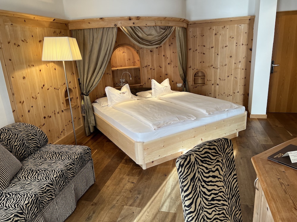 Hotel Cristallo 23/70