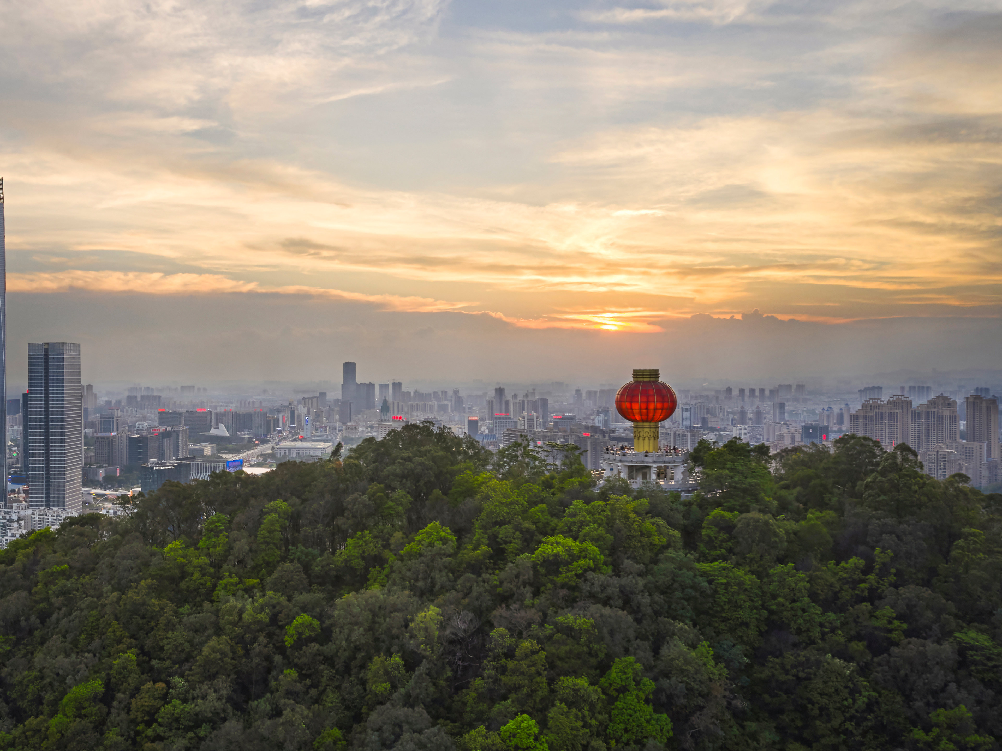 Intercontinental Dongguan 70/76