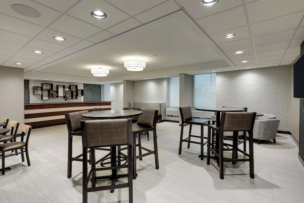 Drury Inn & Suites Cape Girardeau 36/50