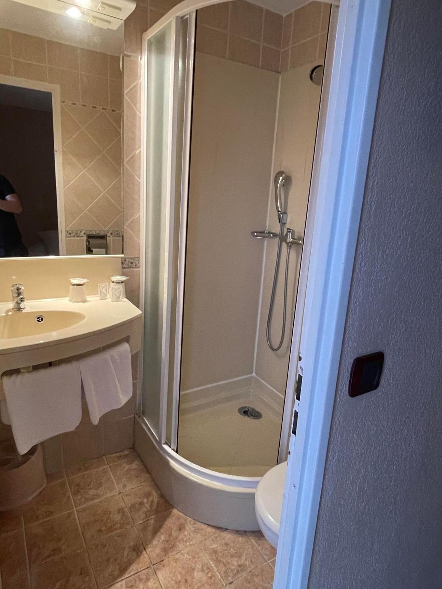 Hotel Le Mejean 51/51