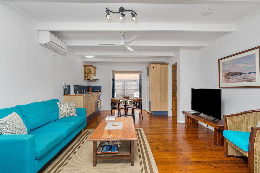 CLUB YAMBA LUXURY HOLIDAY VILLAS 44/64