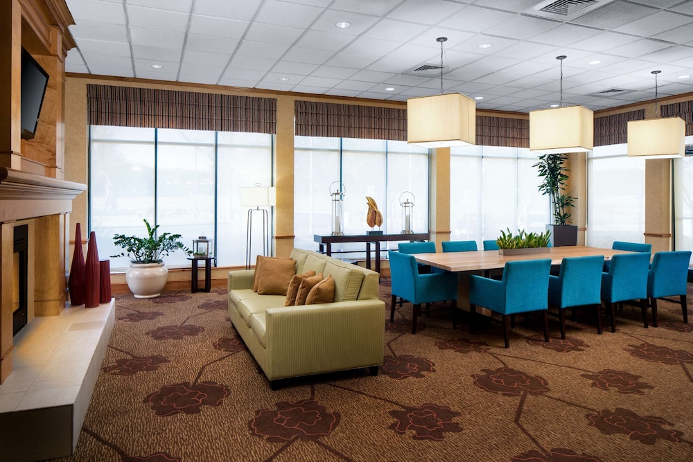 Hilton Garden Inn Atlanta Airport/Millenium Center 22/43