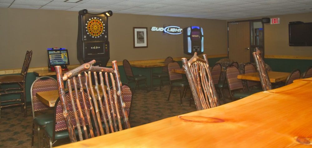 AmericInn by Wyndham Wisconsin Dells 3/30