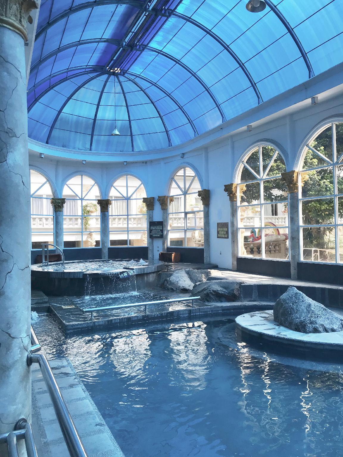 Grand Paradise Hotel 9/28