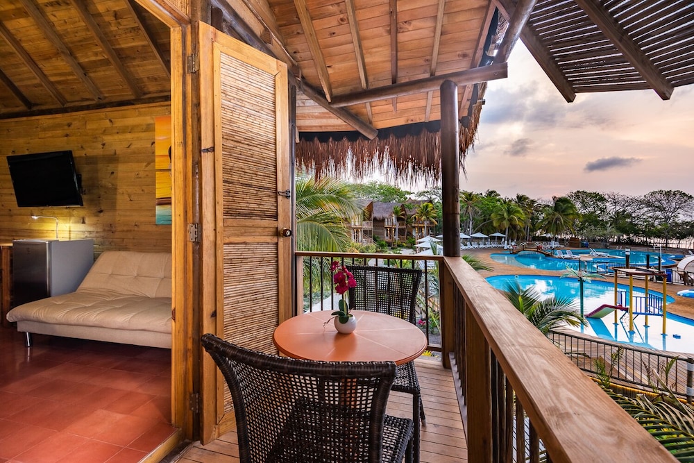 Hotel Isla Del Encanto 53/61