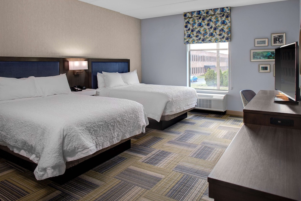 Hampton Inn Suites Syracuse North Airport Area 16/64