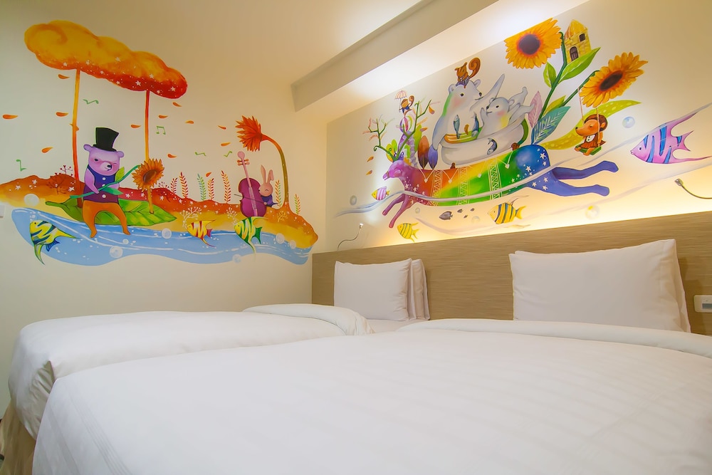 Legend Hotel Liuhe 34/38
