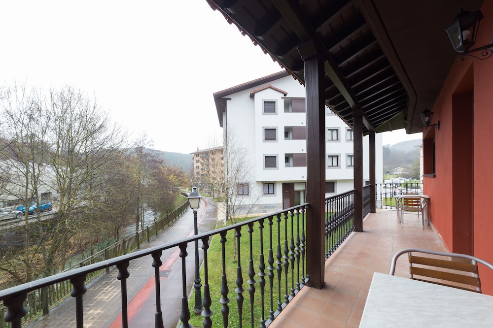 Petit Hotel Goierri 2/43