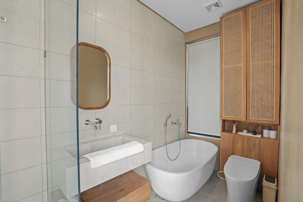 Lux Villages and K Hotel 49/50