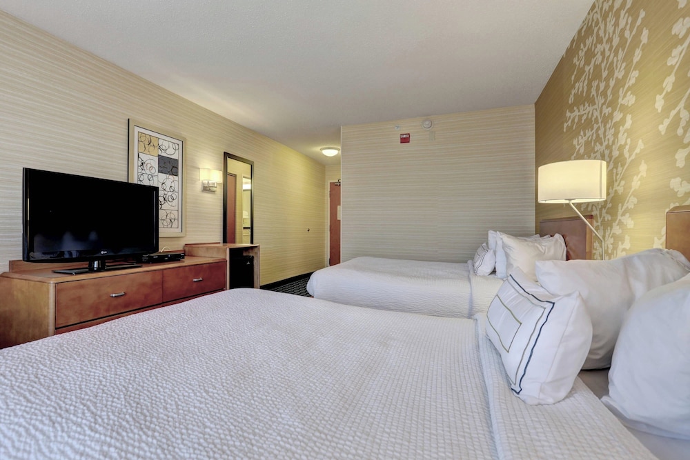 Fairfield Inn Suites By Marriott Edison South Plainfield 15/49