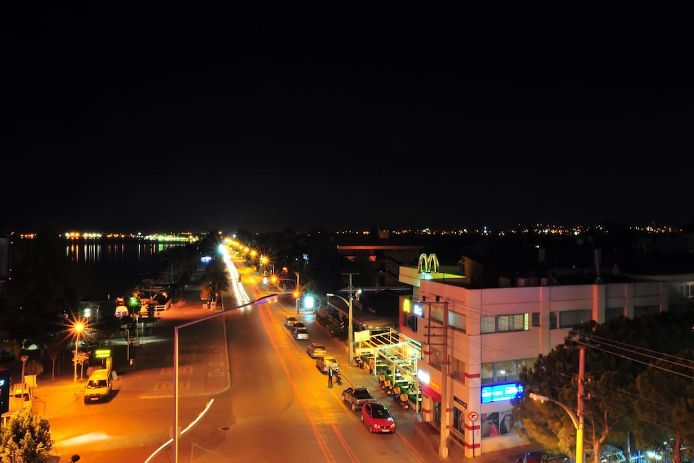 Yeniceri City Hotel 2/29