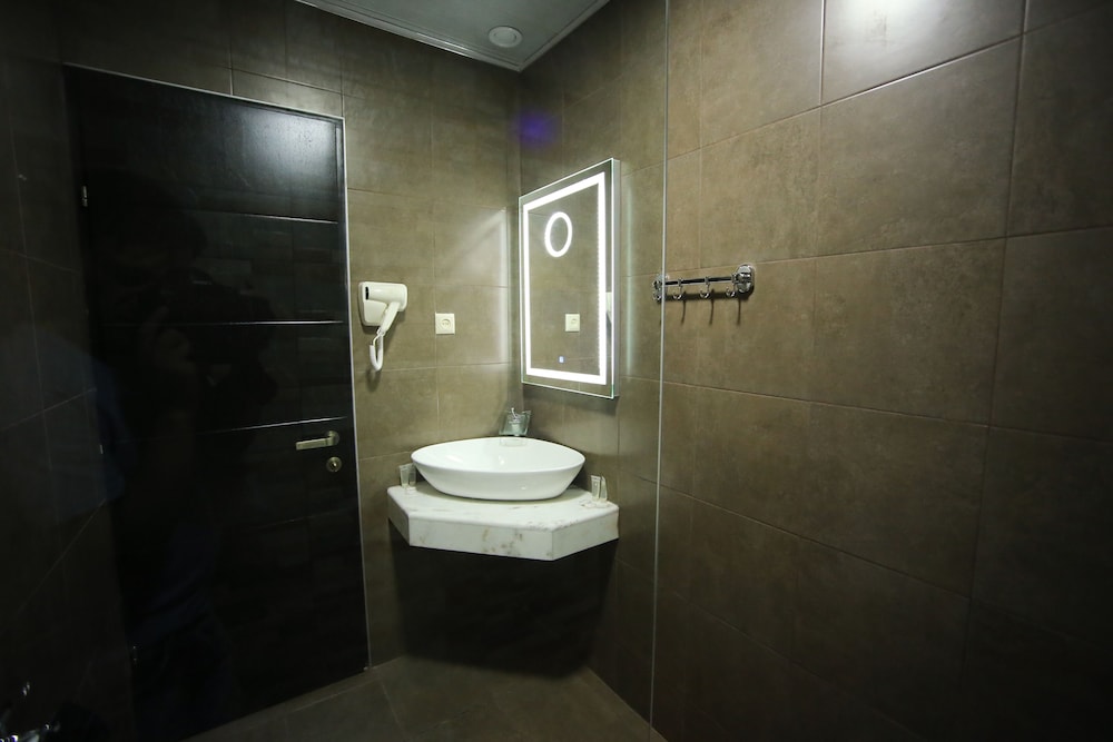 West Tower Hotel Kutaisi 21/25