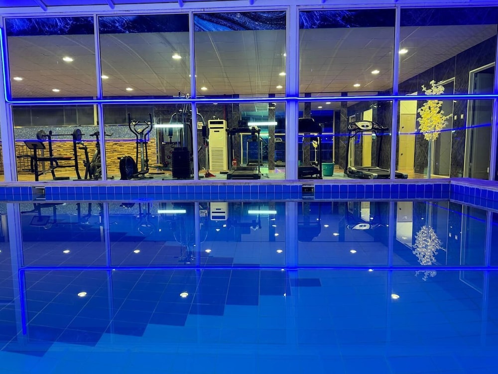 فندق ميرال كراون(Meral Crown Hotel) 29/62
