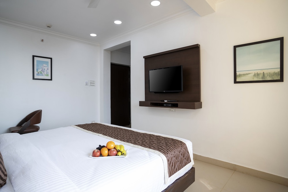 Sairaj Beach Resort 10/35