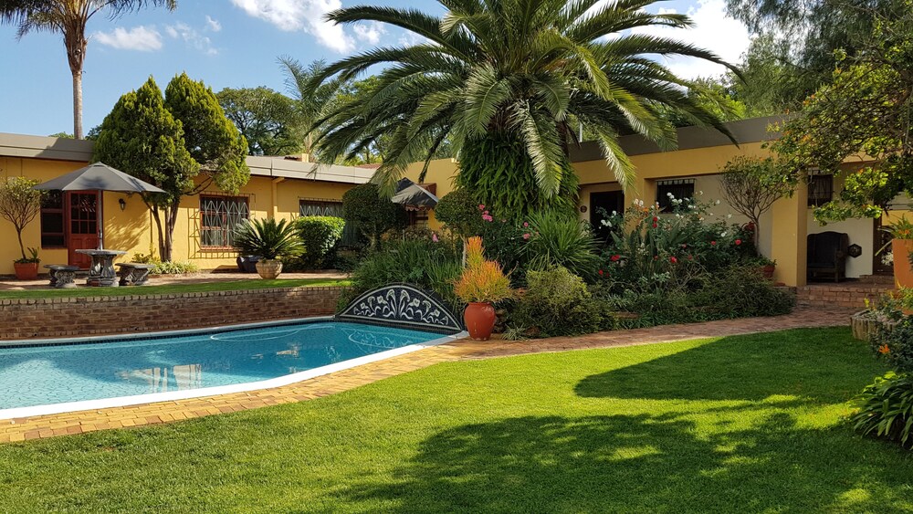 Jubilee Lodge Guest House 24/32