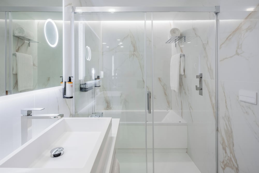 جناح جونيور بسرير كوين مع أريكة، Hotel Vigo Los Galeones Affiliated By Melia 9/10