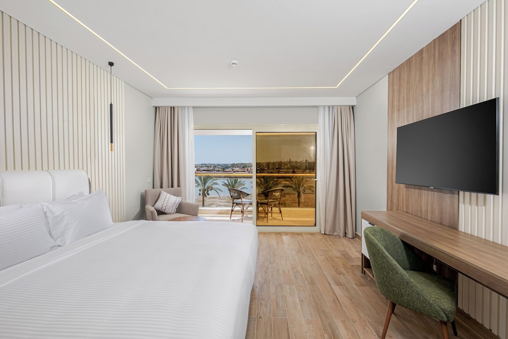 Bellagio Beach Resort & Spa 14/50
