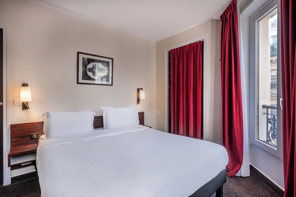 Hotel College De France 25/61