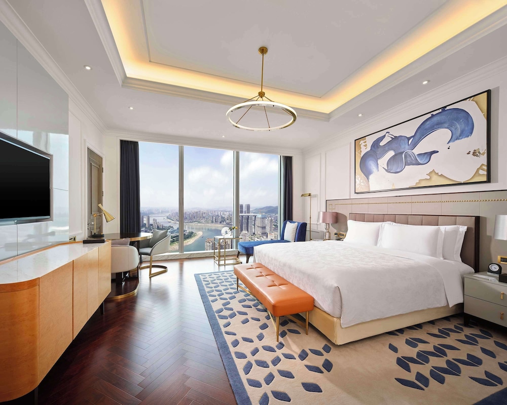The Lixury Hotel -The Unbound Collection by Hyatt 7/50