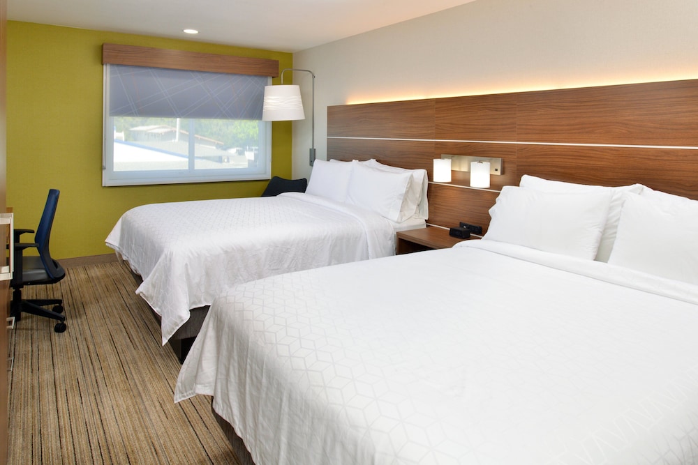 Holiday Inn Express Santa Rosa North An Ihg Hotel 11/40