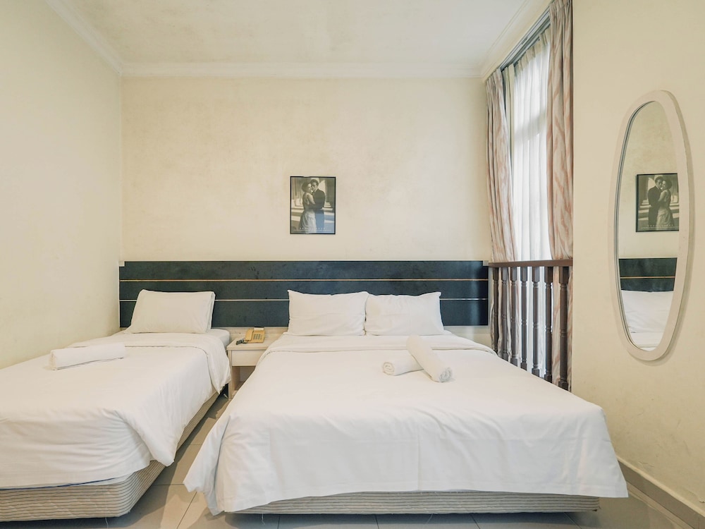 Asphodel Inn Singapore 16/65
