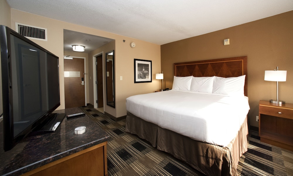 Hotel Executive Suites 28/57