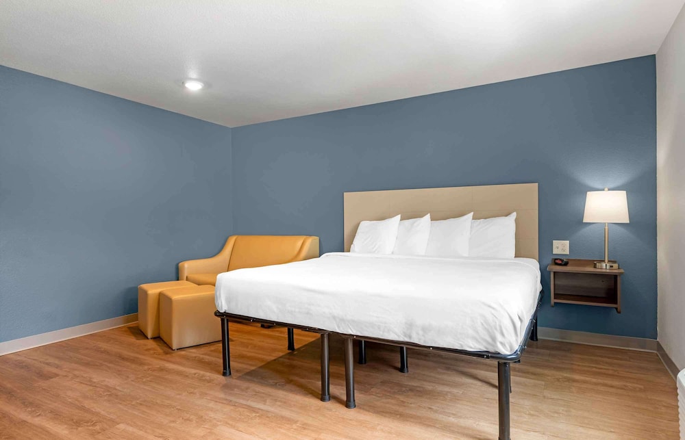 Extended Stay America Suites - St Paul - Woodbury 10/30