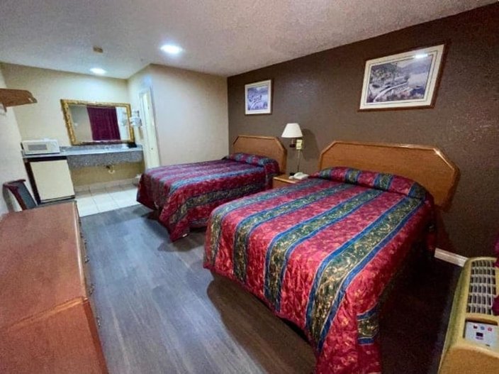 Golden Inn Dallas by Hotel O 15/50