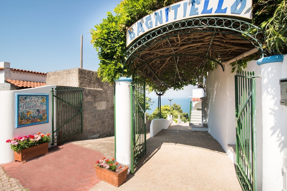 Hotel Bagnitiello 27/40