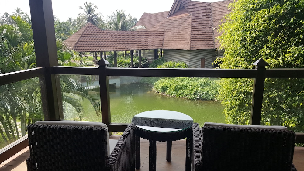 The Lalit Resort And Spa Bekal 62/68