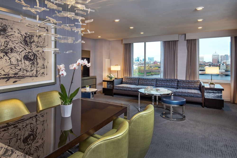 The Royal Sonesta Boston 24/33