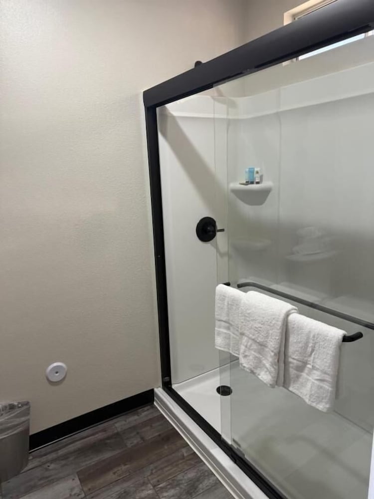 American Inn Suites Lax Airport 15/64
