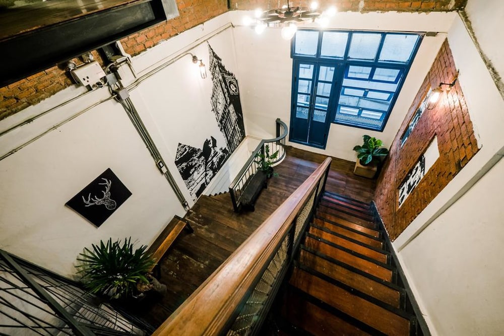 Zeds Hostel Bangkok 52/66