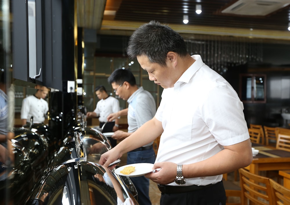 Au Viet Hotel 35/52
