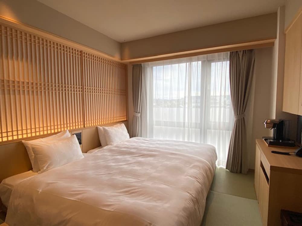 Deluxe, Twin Beds