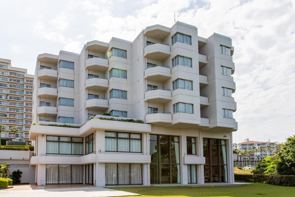 Wisterian Life Club Toba 4/69