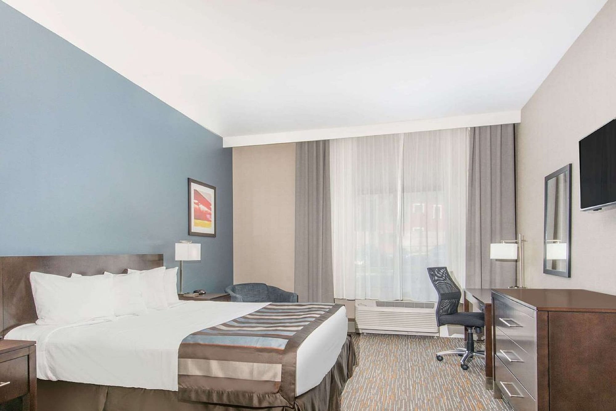 ROOM, MULTIPLE BEDS, ACCESSIBLE