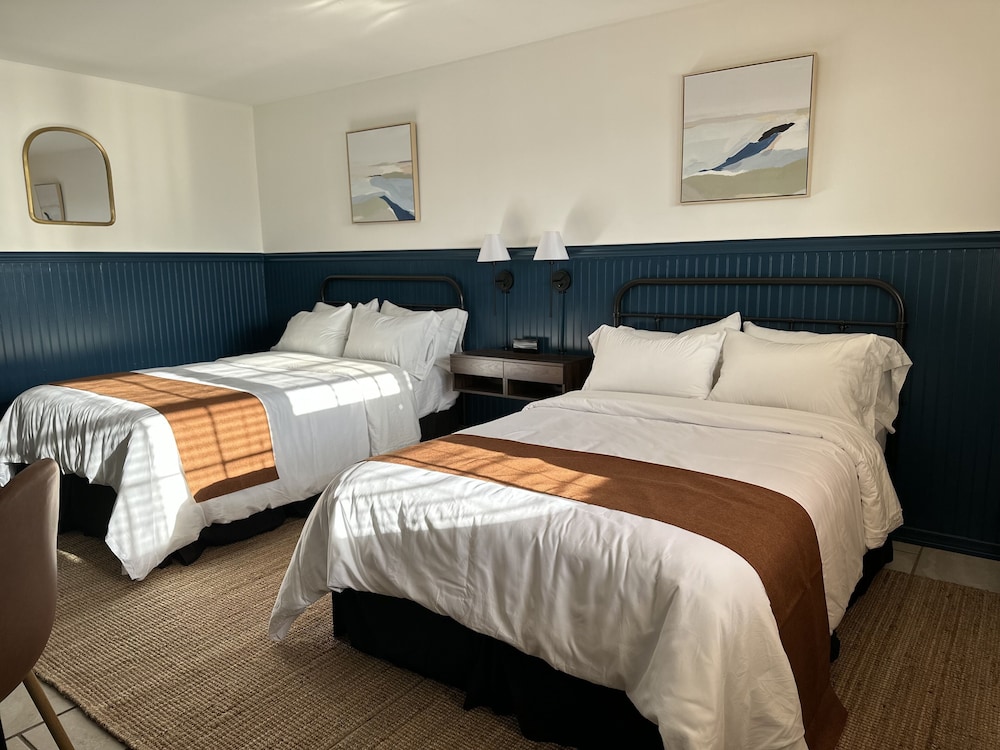 Budget Host East End Hotel In Riverhead 9/38