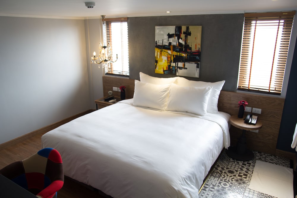 Bespoke Trendy Hotel Hanoi 20/50