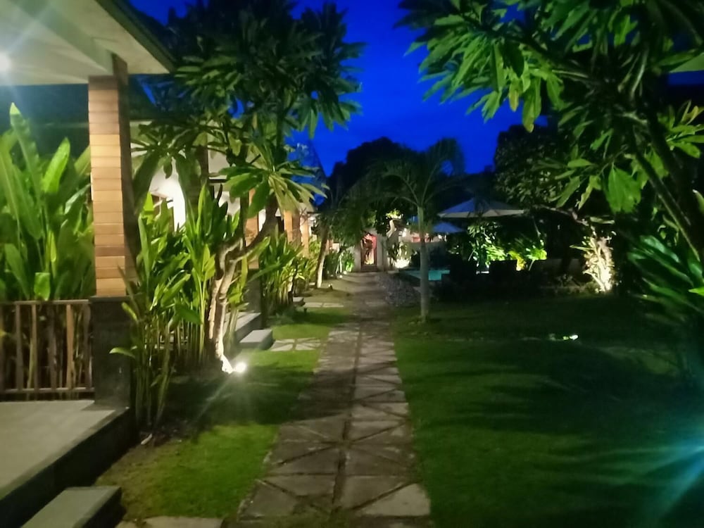 Singabu Bungalows 46/50