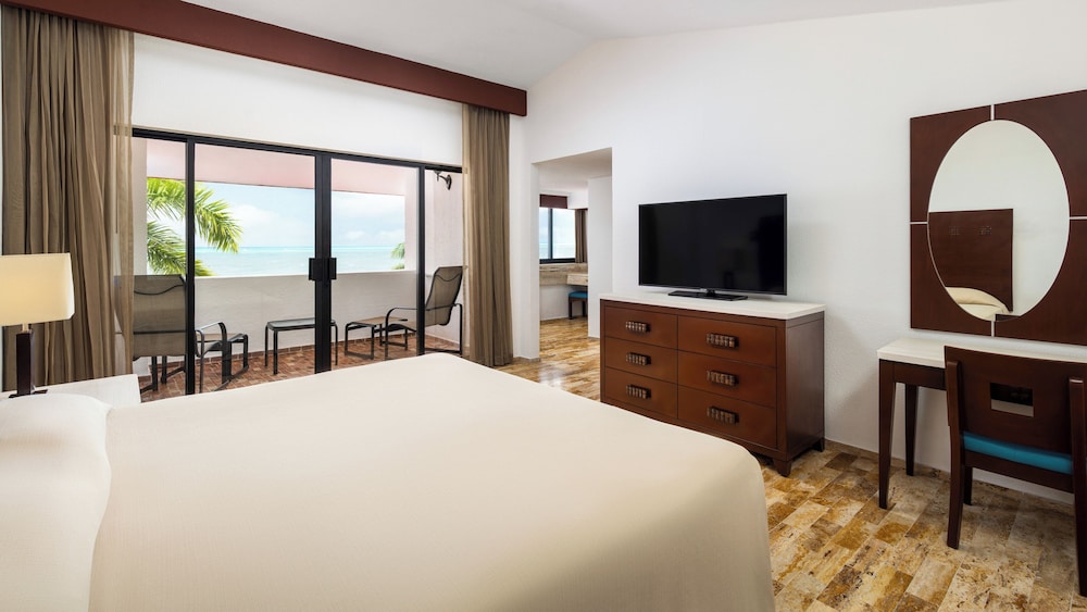 The Royal Cancun All Suites Resort 23/50