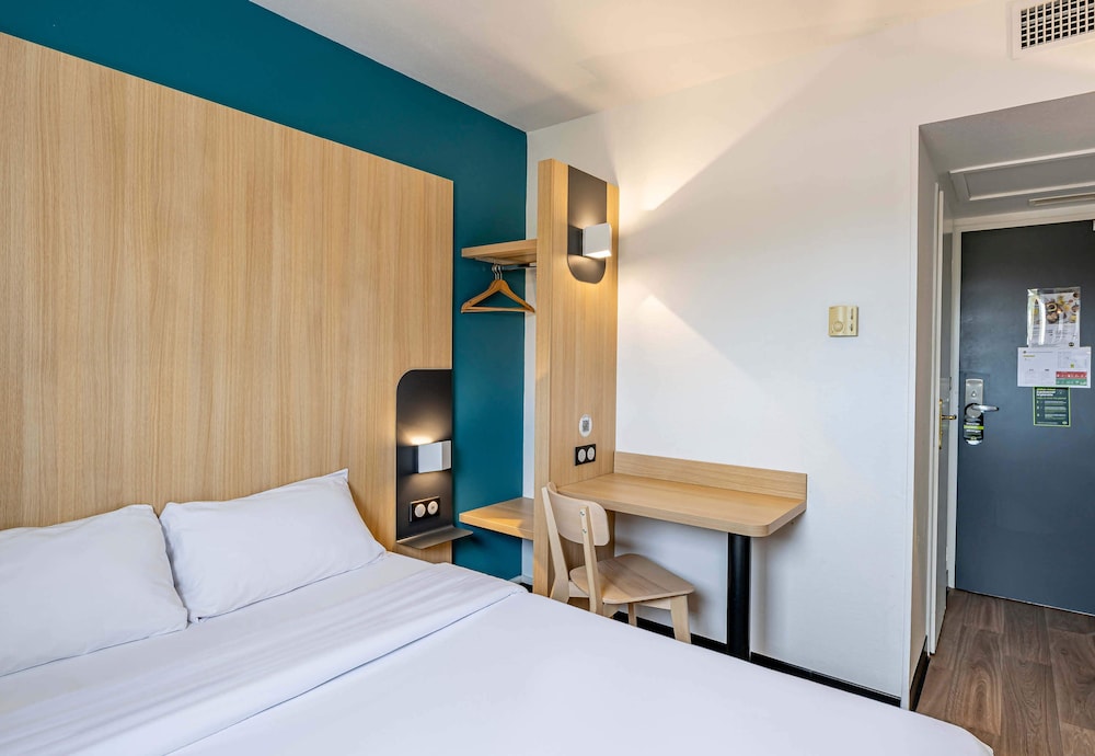 ROOM, DOUBLE BED, ACCESSIBLE