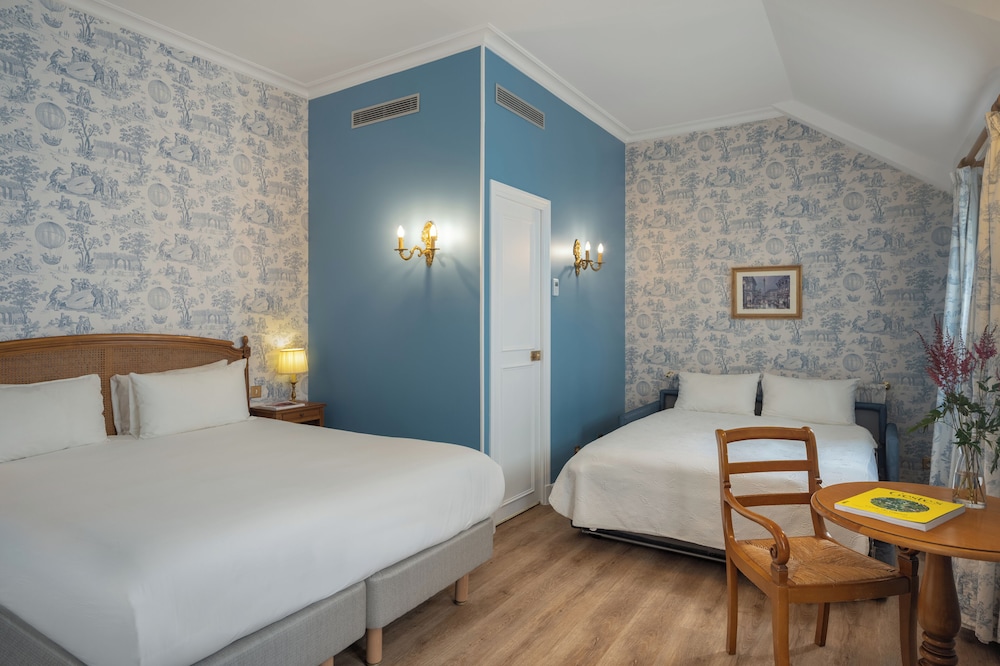 Hotel des Grandes Ecoles 11/49