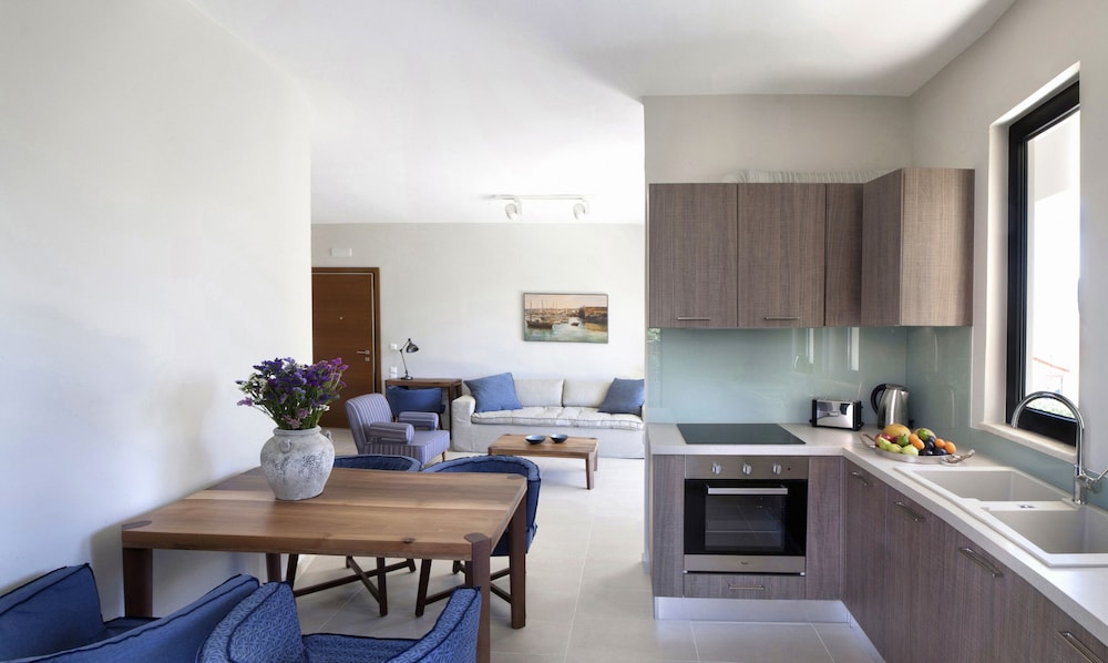 Aethrion Boutique Homes 31/50