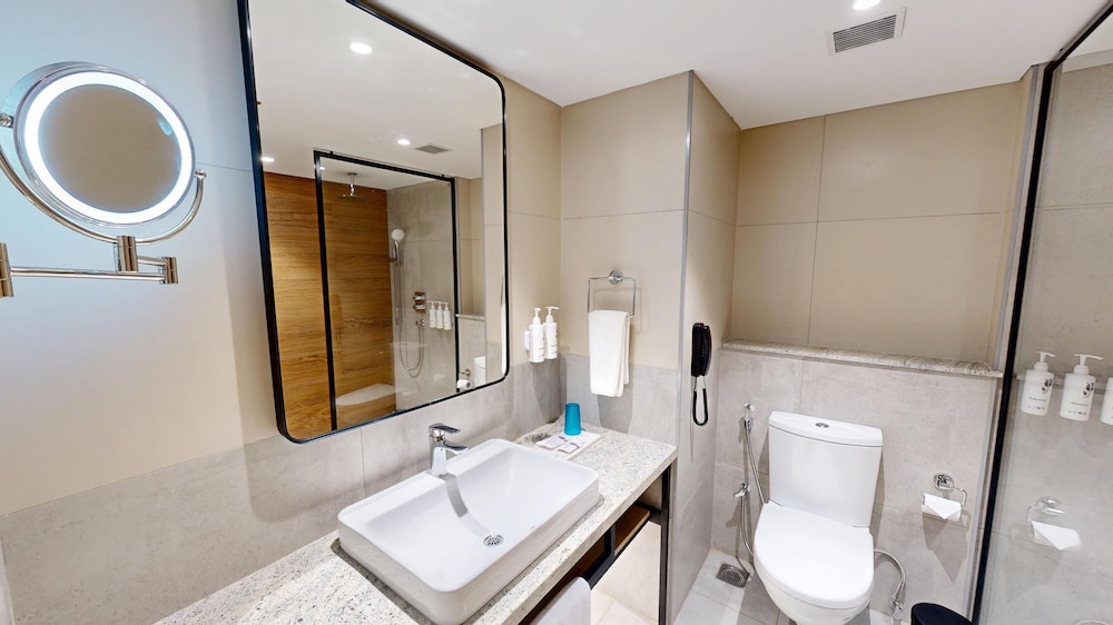 Park Inn & Suites by Radisson Thrissur East Fort 45/47