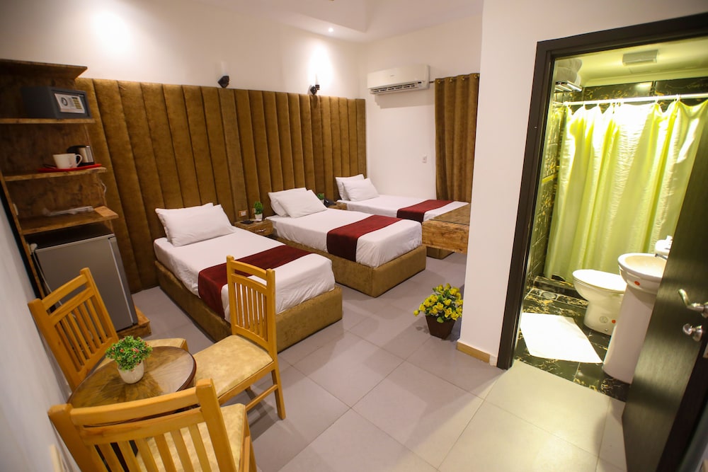 Valencia Hotel 20/40