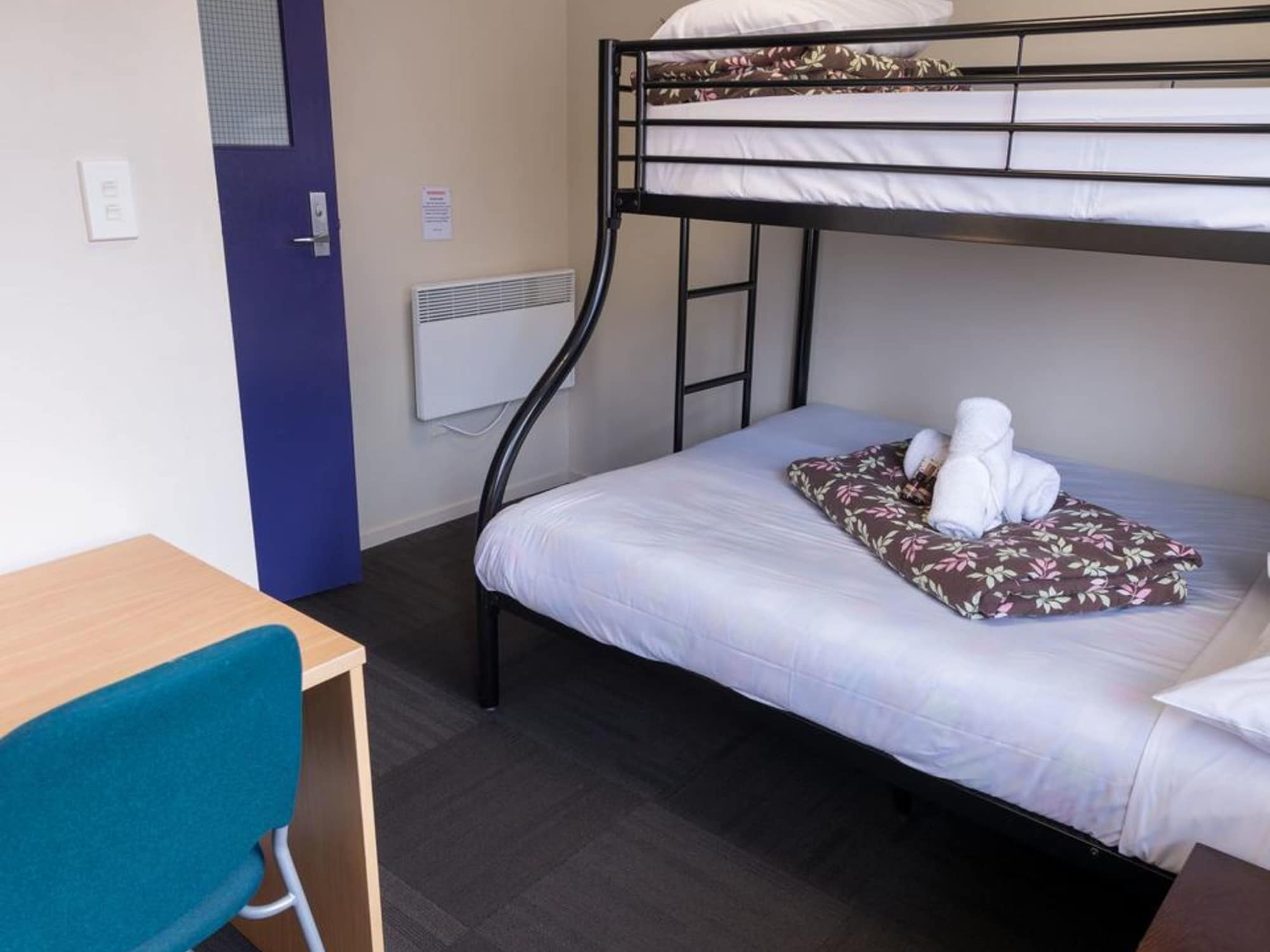 PRIVATE, DELUXE, 1 DOUBLE AND 1 SINGLE BED