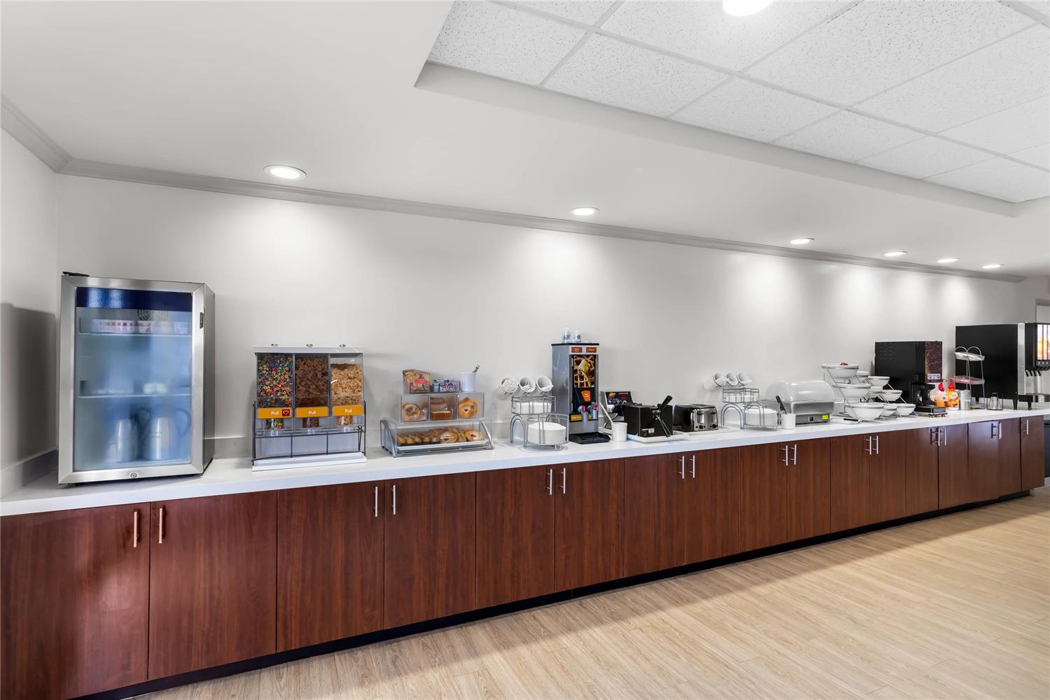 Comfort Suites Austin Airport 9/40