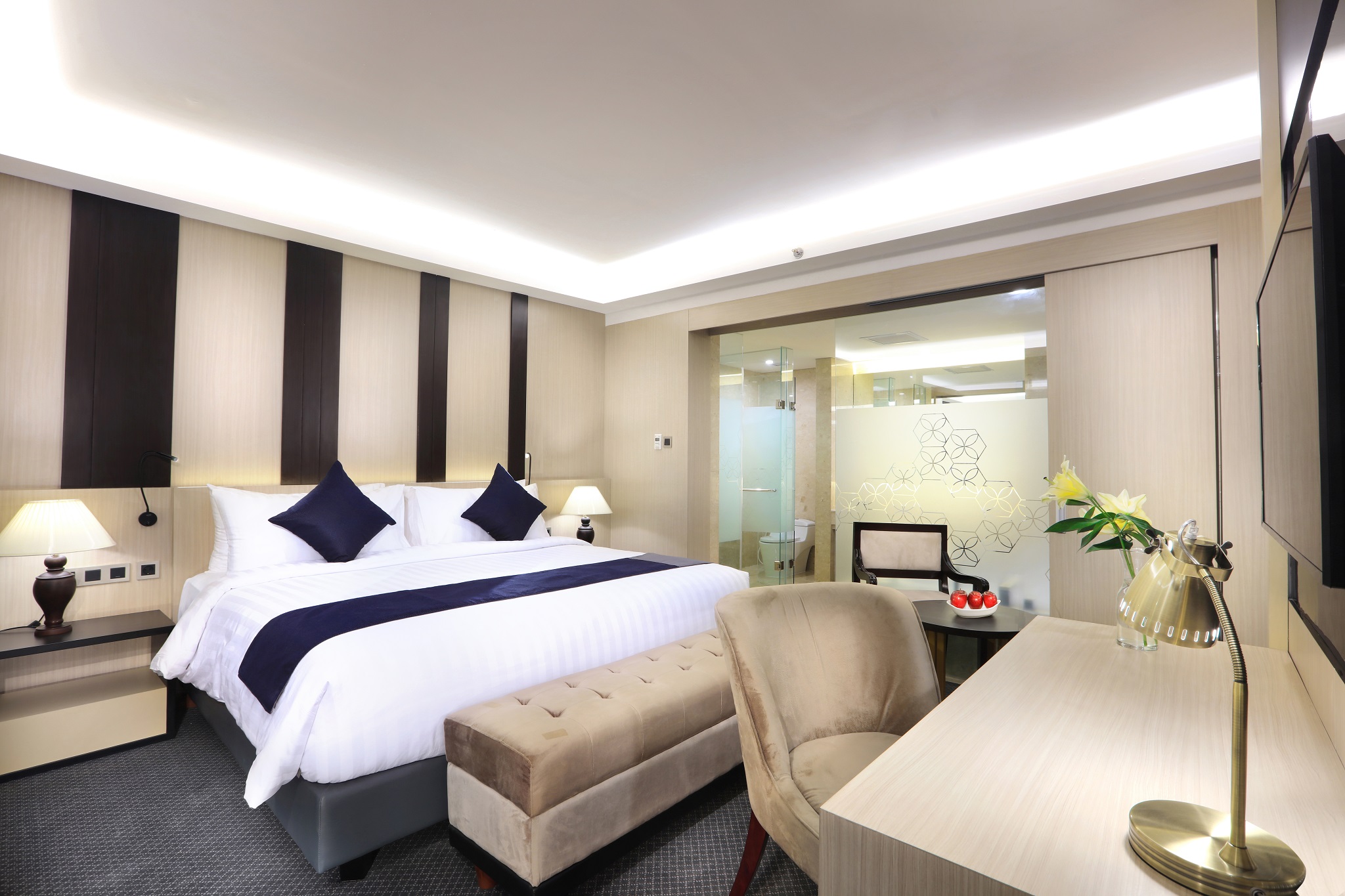 Aston Suite